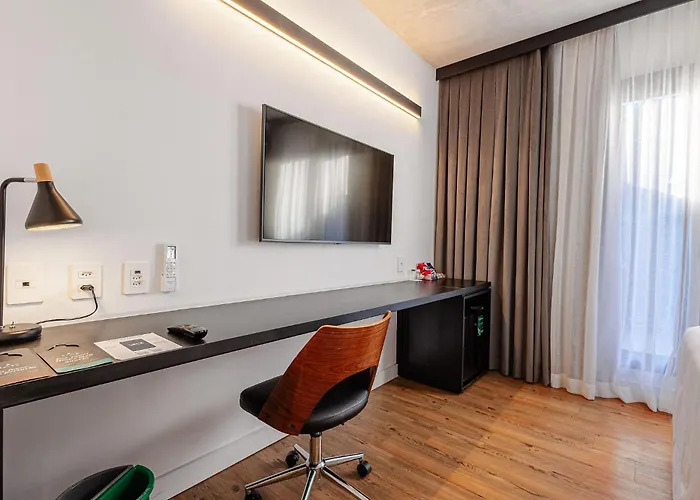 Hotel Park Plaza Moinhos 4*